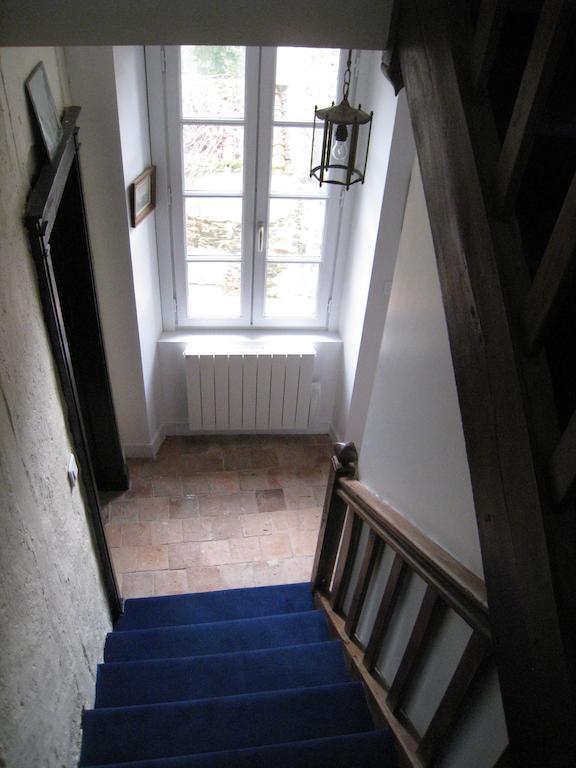 Le Logis Des Tourelles Bed & Breakfast Beaupreau Exterior photo