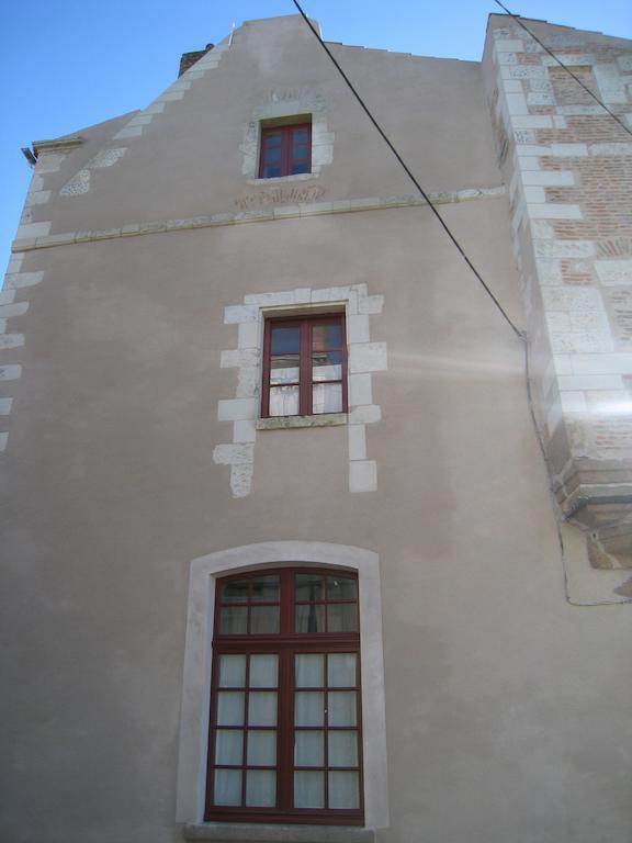 Le Logis Des Tourelles Bed & Breakfast Beaupreau Exterior photo