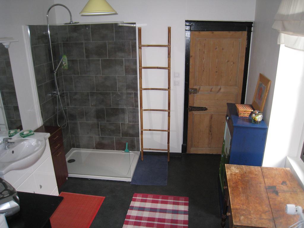 Le Logis Des Tourelles Bed & Breakfast Beaupreau Room photo